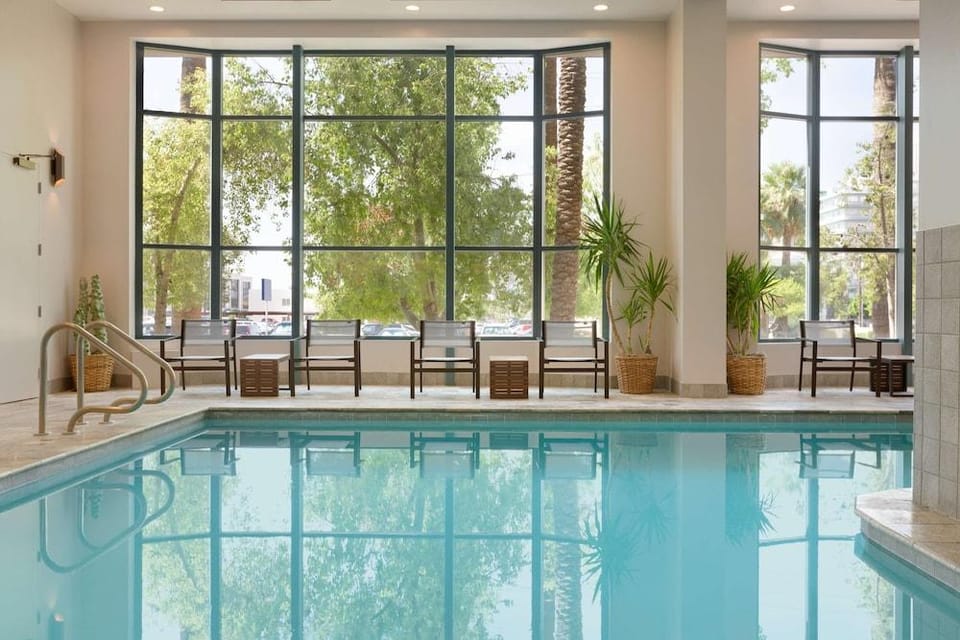 Hilton Phoenix Suites Hotel in Phoenix
