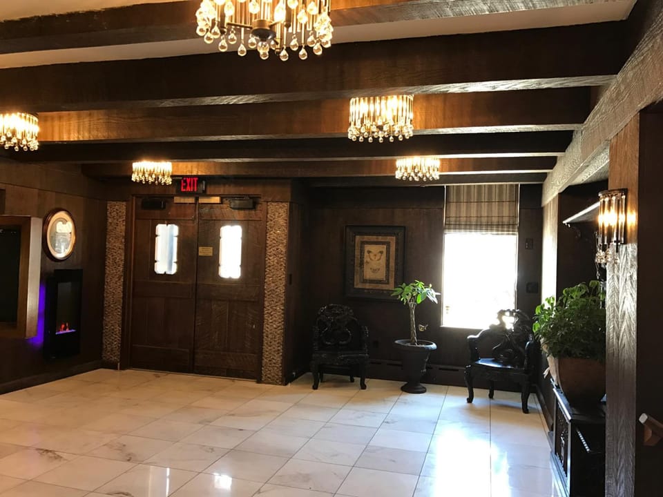 The Sherman Inn Hotel in Indiana