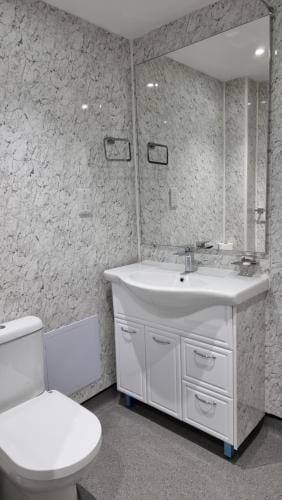 SwiftSave Home Hotel in Barking