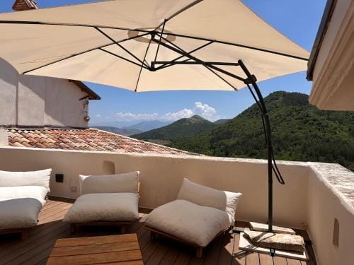 Palazzo D'Alessandro Wunderkammer & Suites B&B di charme Hotel in Abruzzo