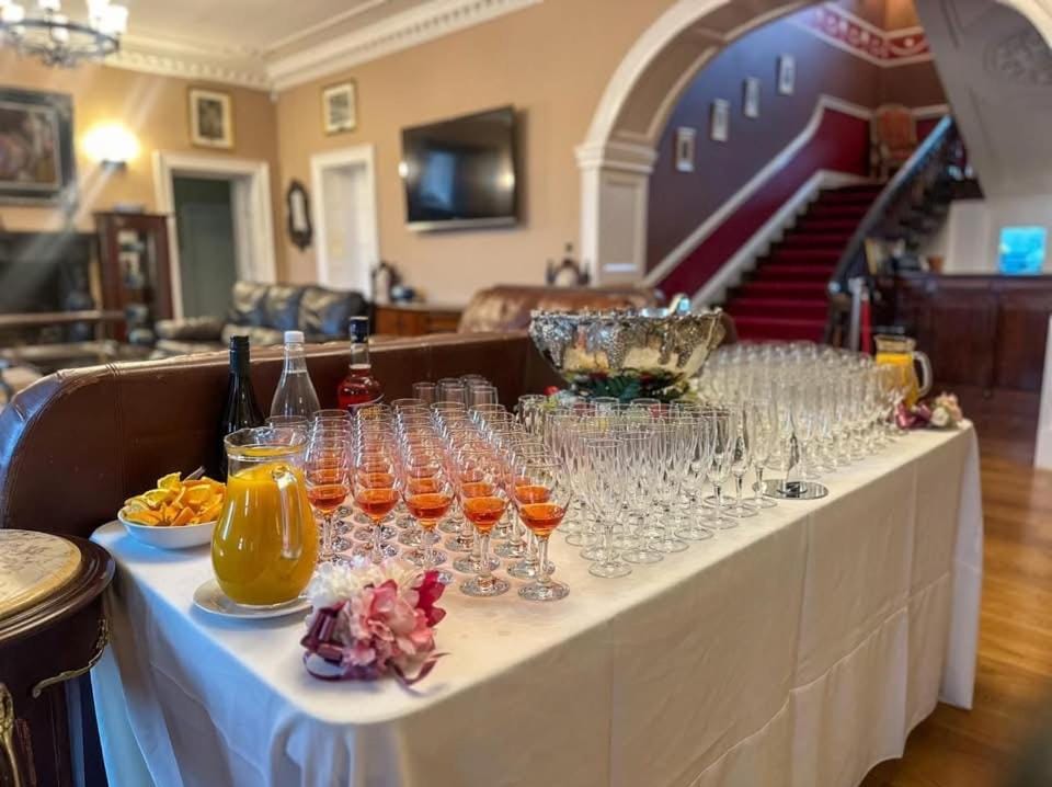 Newcastle House Hotel Hotel in Longford