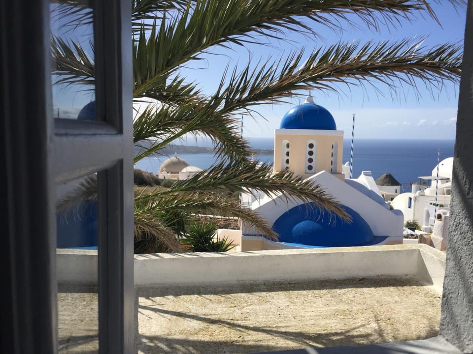 Christos Apartments Oia Hotel in Oia