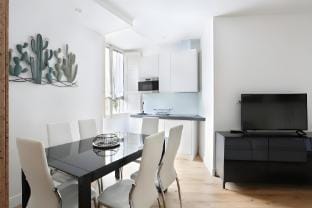 Marmora 3 BR apartment near Accademia Gallery Hotel in Florence