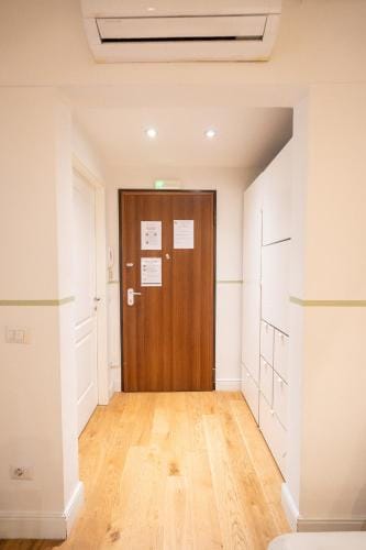Marmora 3 BR apartment near Accademia Gallery Hotel in Florence