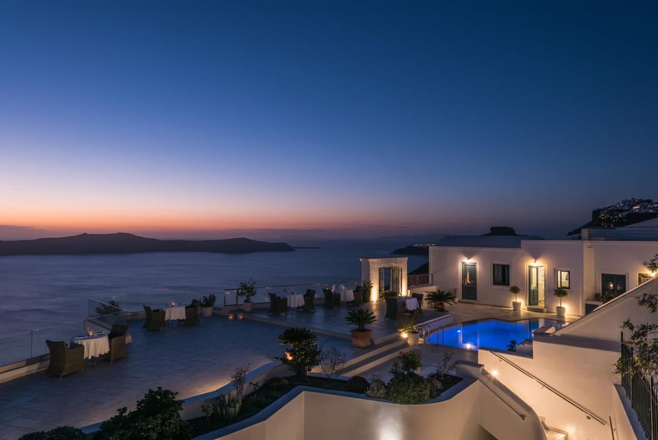 Anteliz Suites Hotel in Thera
