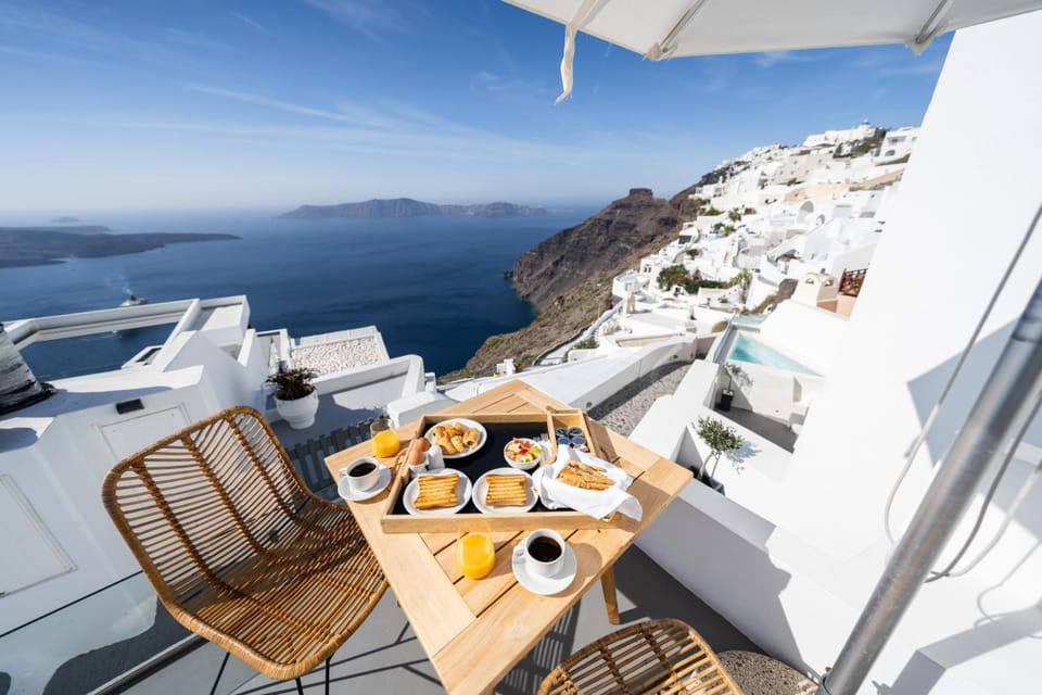 Smaro Studios Apartment hotel in Thera