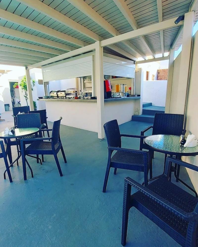 Ambience Suites Plus IKE Hotel in Thera