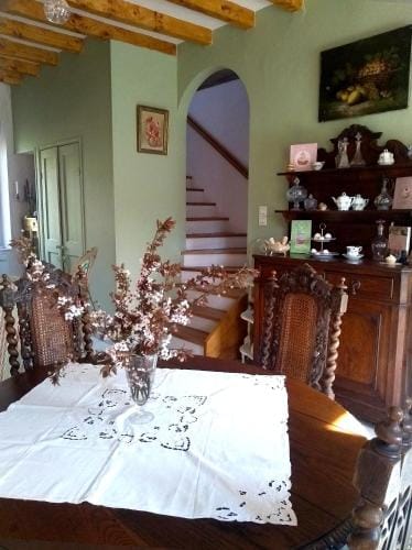 Le grimoire de Bettina Hotel in Centre-Val de Loire