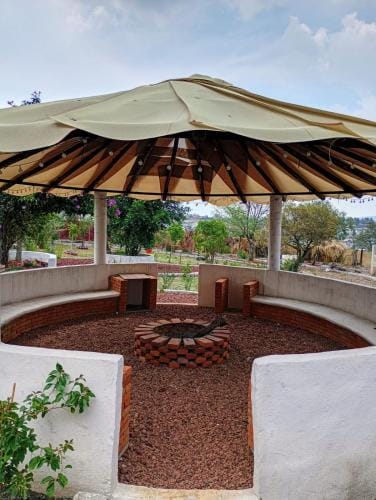 cabanas en arcos del sitio Inn in Hidalgo, Mexico