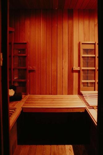 Bali Coco SPA Hotel in Charleroi