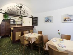 Altstadthotel Weisse Taube Hotel in Salzburg