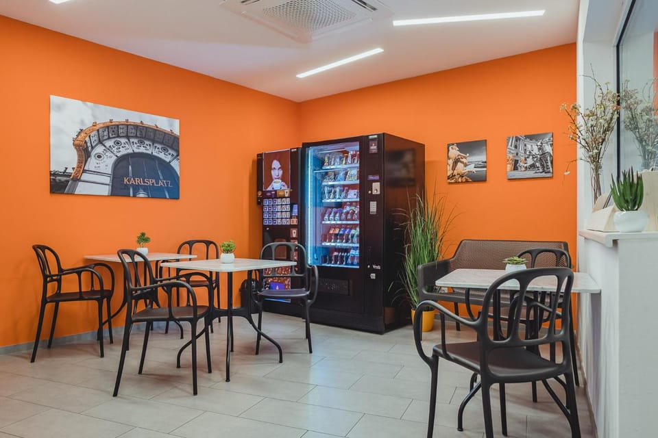 Bar/lounge