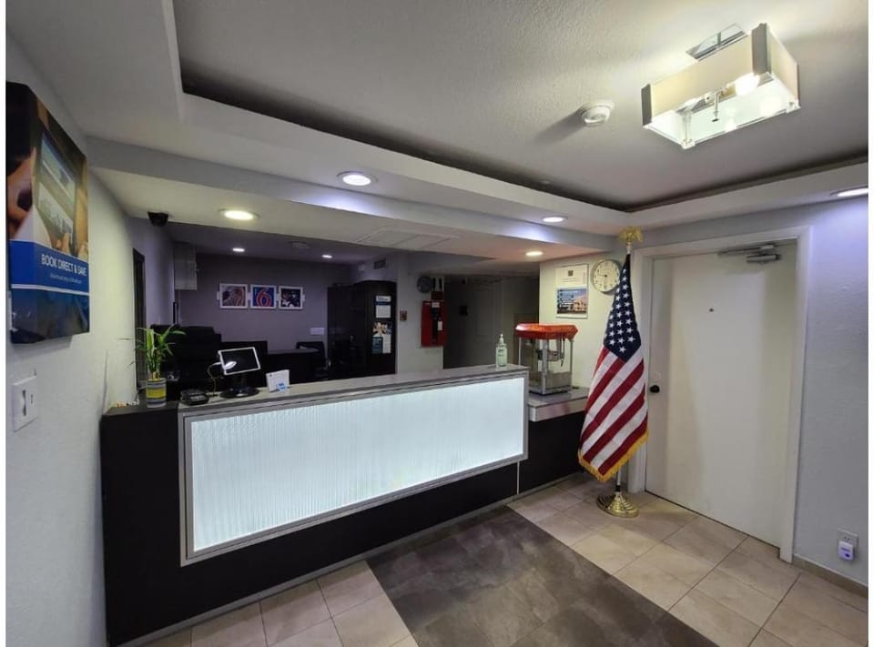 Motel 6 Dayton, OH Hotel in Centerville