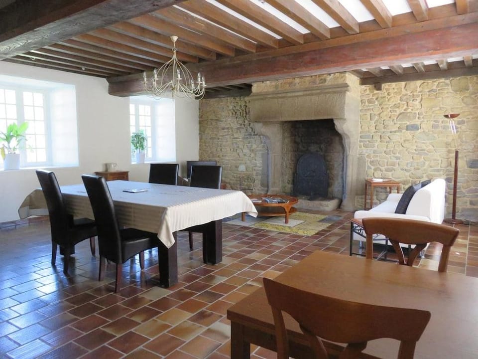 Le Manoir de Placy - Bed and Breakfast Hotel in Normandy