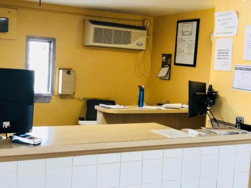 Country Host Inn Motel in Texarkana