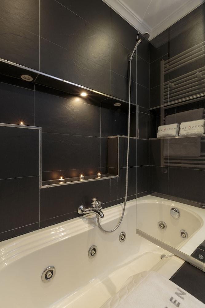 The Queen Luxury Apartments - Villa Giada Hotel in Luxembourg