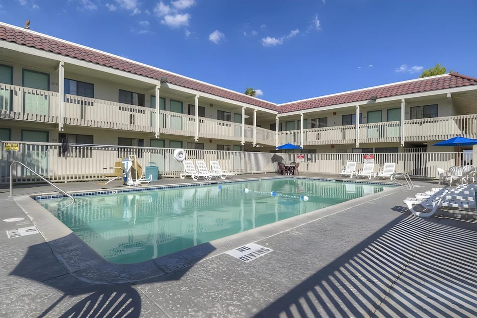 Motel 6 Barstow, CA Hotel in Barstow