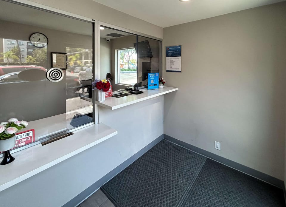 Studio 6  Suites Santa Ana, CA Hotel in Santa Ana