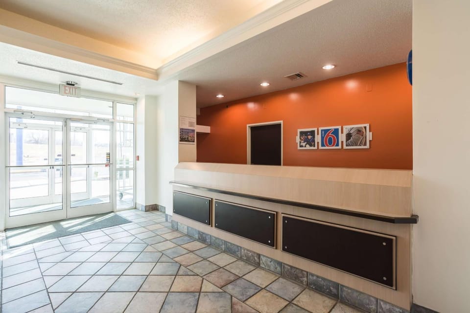 Motel 6 Dale, IN Hotel in Dale