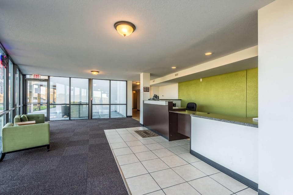 Studio 6  Indianapolis, IN Hotel in Pike Township