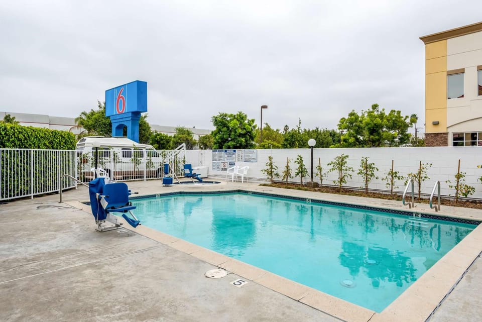 Motel 6 Gardena, CA - South Hotel in Carson