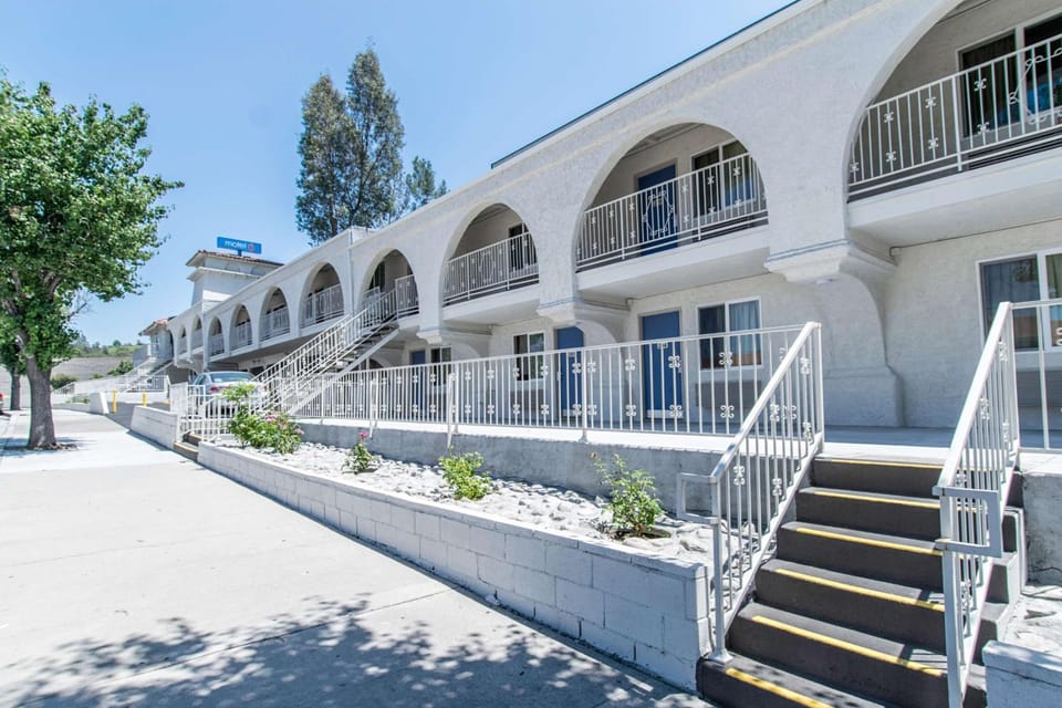 Motel 6 Orange, CA - Anaheim Hotel in Anaheim Hills