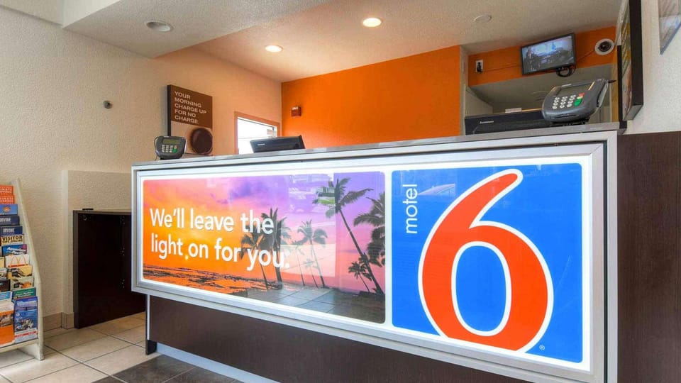 Motel 6 Costa Mesa, CA Hotel in Costa Mesa