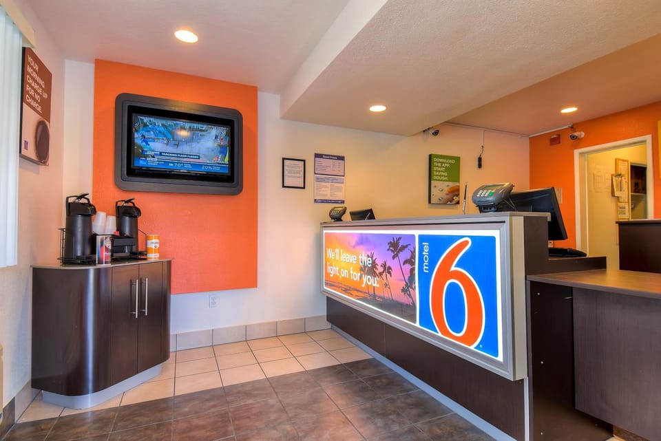 Motel 6 Westminster, CA - South - Long Beach Area Hotel in Westminster