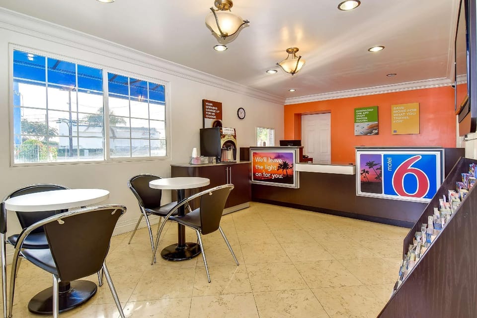 Motel 6 Garden Grove, CA Hotel in Santa Ana