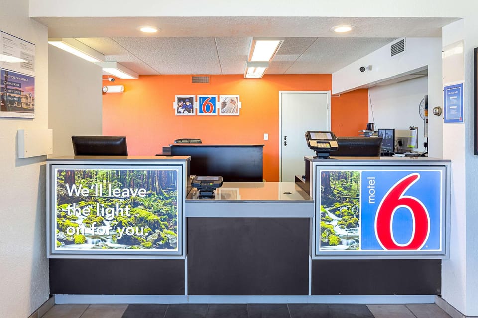 Motel 6 Spokane, WA - East Hotel in Spokane Valley