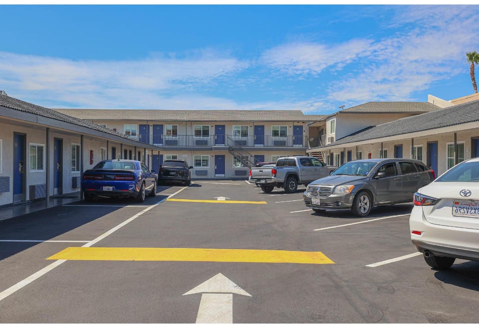 Motel 6 Tustin, CA – Orange County Hotel in Tustin