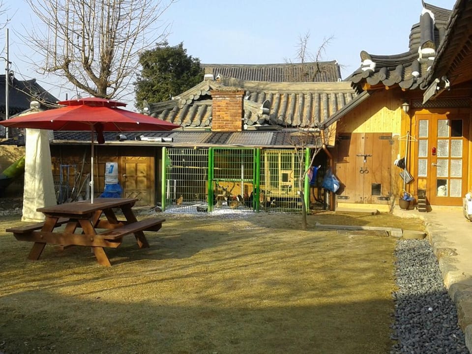 Dongrakwon Hanokstay Guest House Resort in South Korea