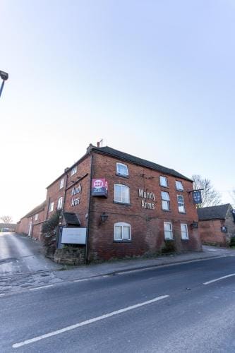 Mundy Arms Rooms Hotel in Derby