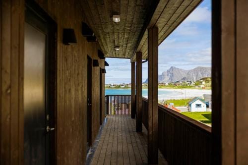 Arctic Apartments - Ramberg Beach Hotel in Lofoten