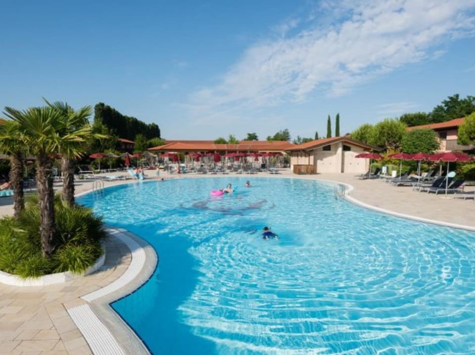 Stunning villa with private garden and huge shared pool - Beahost Rentals Resort in Friuli-Venezia Giulia