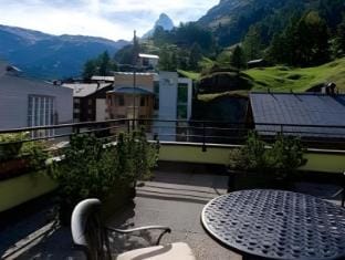 Le Petit CHARME-INN Hotel in Zermatt