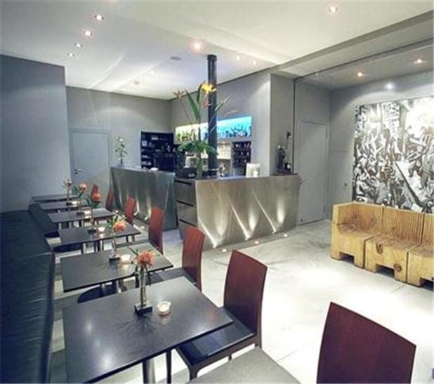 Bar/lounge