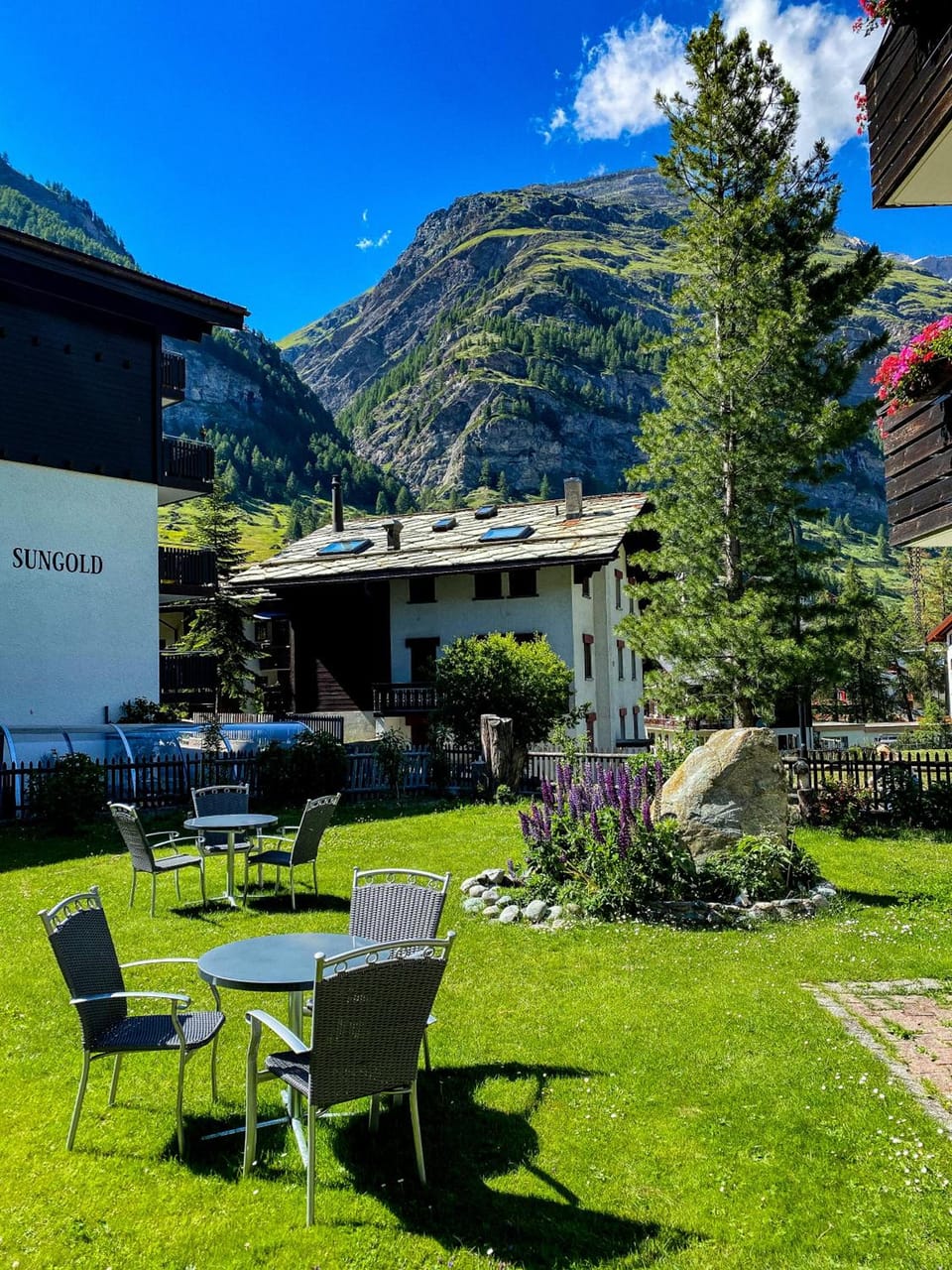 Hotel Adonis Hotel in Zermatt