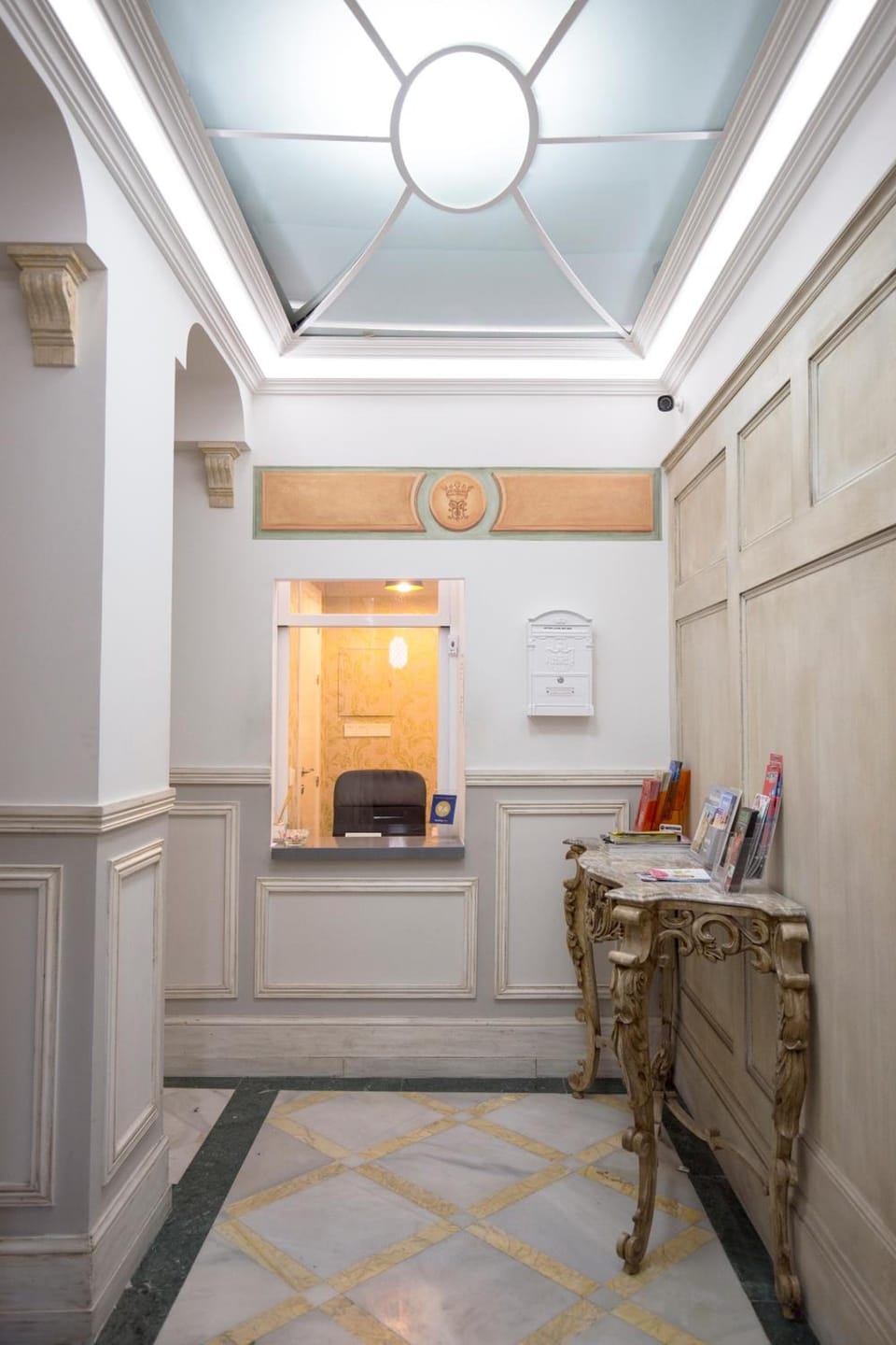 Oriente Palace Apartments Apartment hotel in Centro