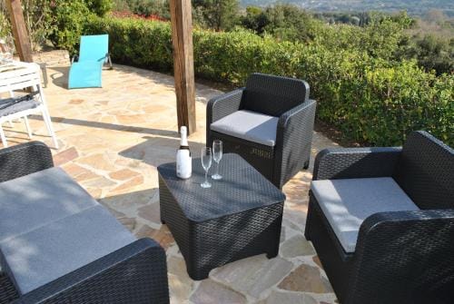Luciana Hotel in Gassin