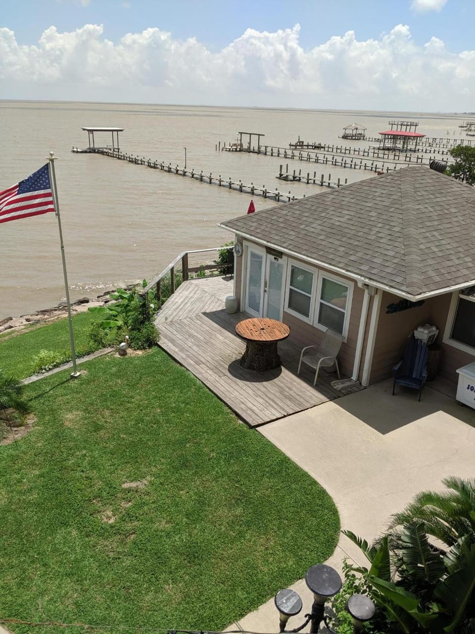 Come Friday Cottages Hotel in Bacliff