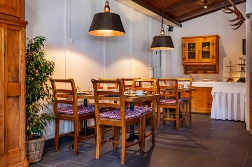 Gasthaus Rheinwaldstube Inn in Canton of Grisons