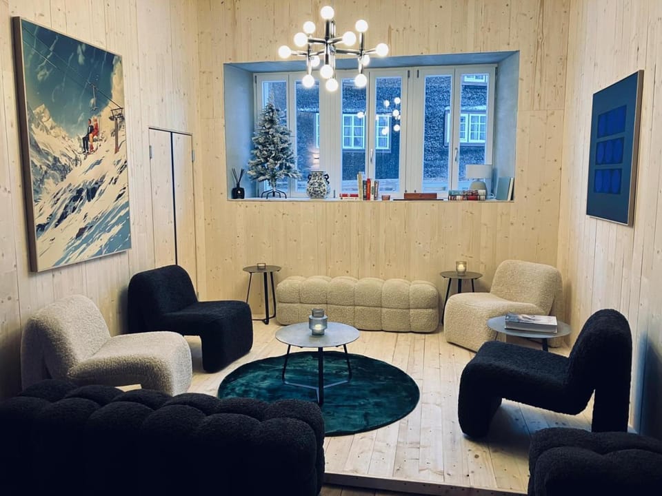 Sust Lodge Hotel in Canton of Ticino