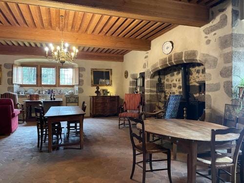 Chateau du Bouy Hotel in Auvergne-Rhône-Alpes
