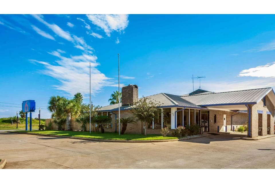 Motel 6 Freeport, TX Hotel in Freeport