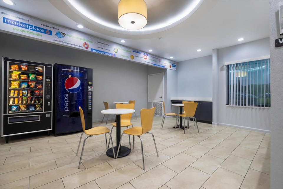 Studio 6  Suites Texas City, TX – I-45 South Hotel in La Marque
