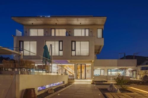 Miss Gu LAKE VILLA Hotel in Suzhou
