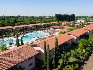 Chic and spacious villa just a few steps away from the Golf Club Hotel in Friuli-Venezia Giulia