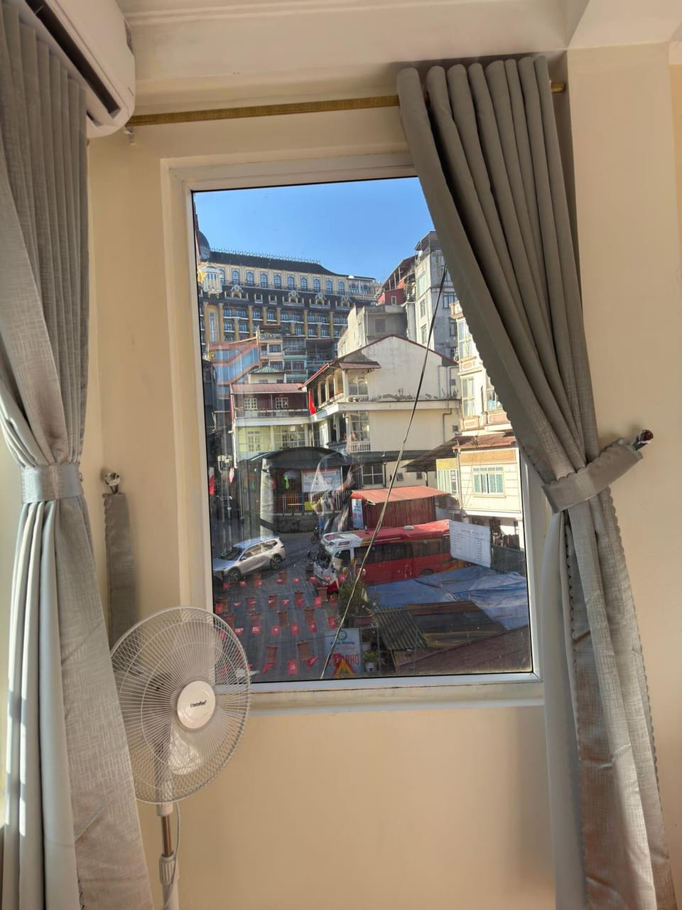 FIRONA FLY HOTEL Hotel in Laos