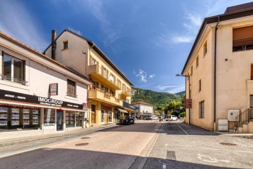 La Lunaria - chambre en colocation Hotel in Canton of Geneva